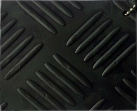 Εικόνα της NewPlan Δάπεδο Καουτσούκ 9005 3mm Checker Λαμαρίνα 1,2μέτρα  (10,8m² το ρολλό)