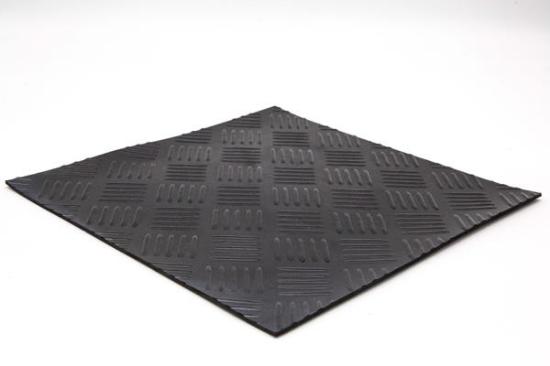 Εικόνα της NewPlan Δάπεδο Καουτσούκ 9005 3mm Checker Λαμαρίνα 1μέτρο  (τετραγωνικό)