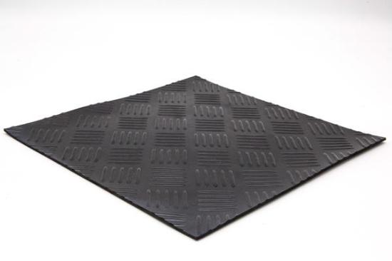 Εικόνα της NewPlan Δάπεδο Καουτσούκ 9005 3mm Checker Λαμαρίνα 1,2μέτρα  (τετραγωνικό)