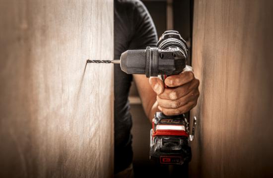 Εικόνα της Skil 3076 HC Κρουστικό Δράπανο Μπαταρίας «Compact brushless» με 4 Εναλλάξιμα Τσοκ